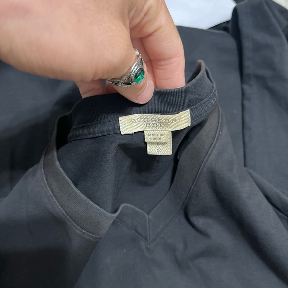 EUC Men’s Large Burberry Brit V-Neck Cotton Tee With Logo Embroidered In Blaack - Picture 10 of 14